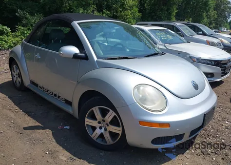 2006 Volkswagen New Beetle 2.5 из США, поврежденный, VIN 3VWRG31Y36M319727